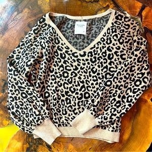 Abercrombie & Fitch Size M Leopard Print Sweater